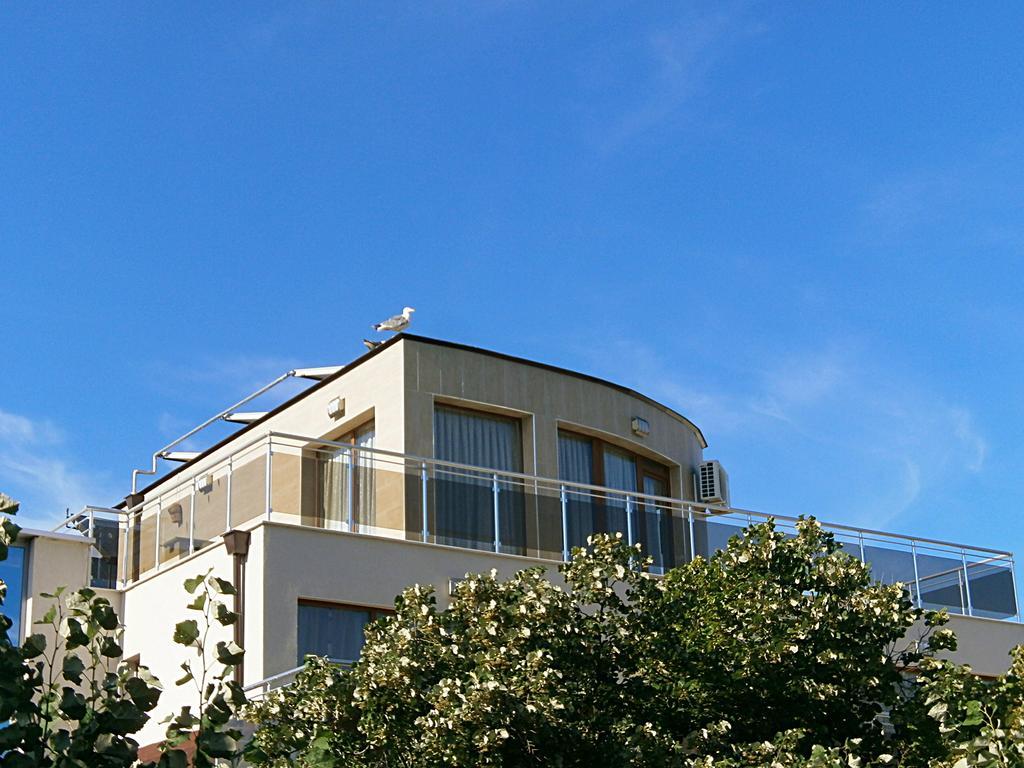 Guest House Saint Apostol เนเซบาร์ ภายนอก รูปภาพ