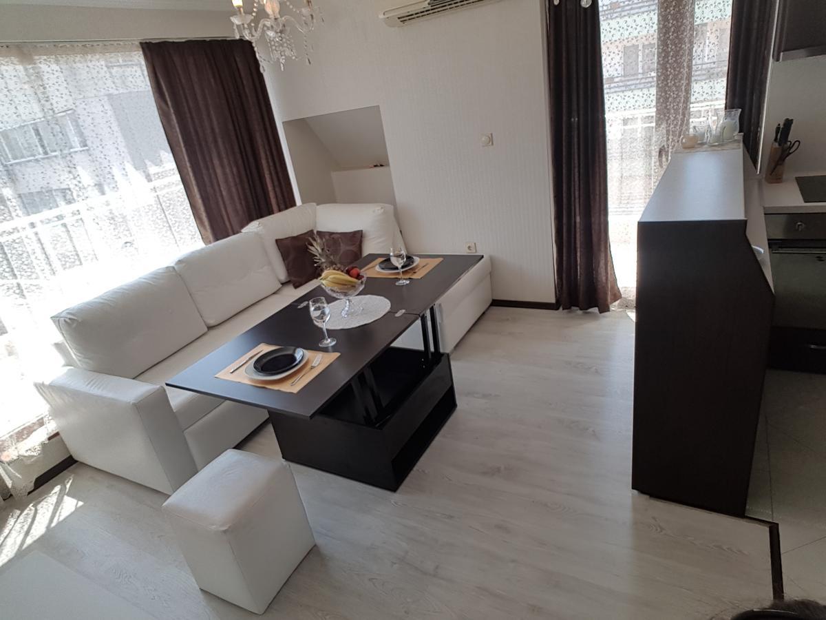 Guest House Saint Apostol เนเซบาร์ ภายนอก รูปภาพ