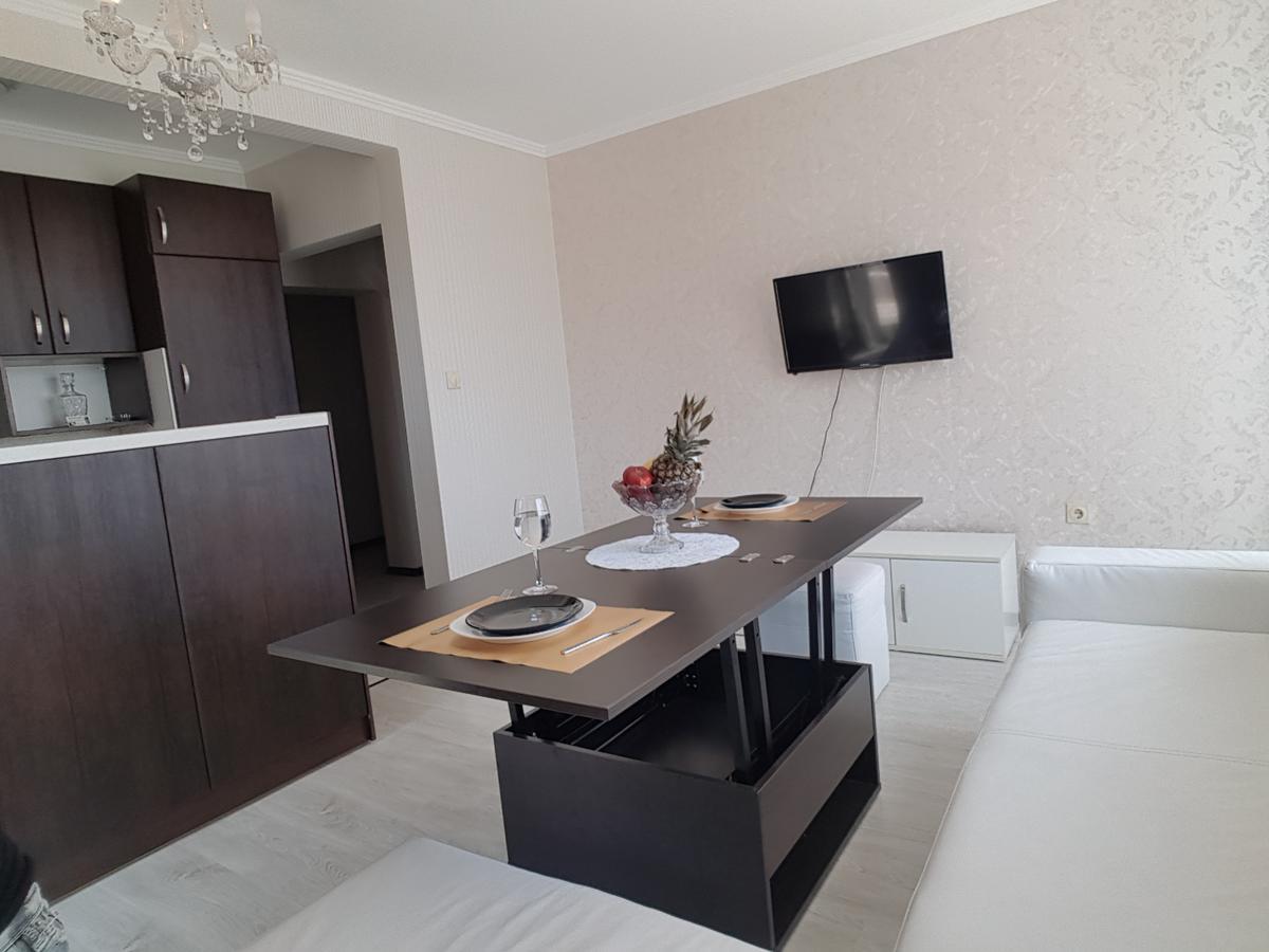 Guest House Saint Apostol เนเซบาร์ ภายนอก รูปภาพ