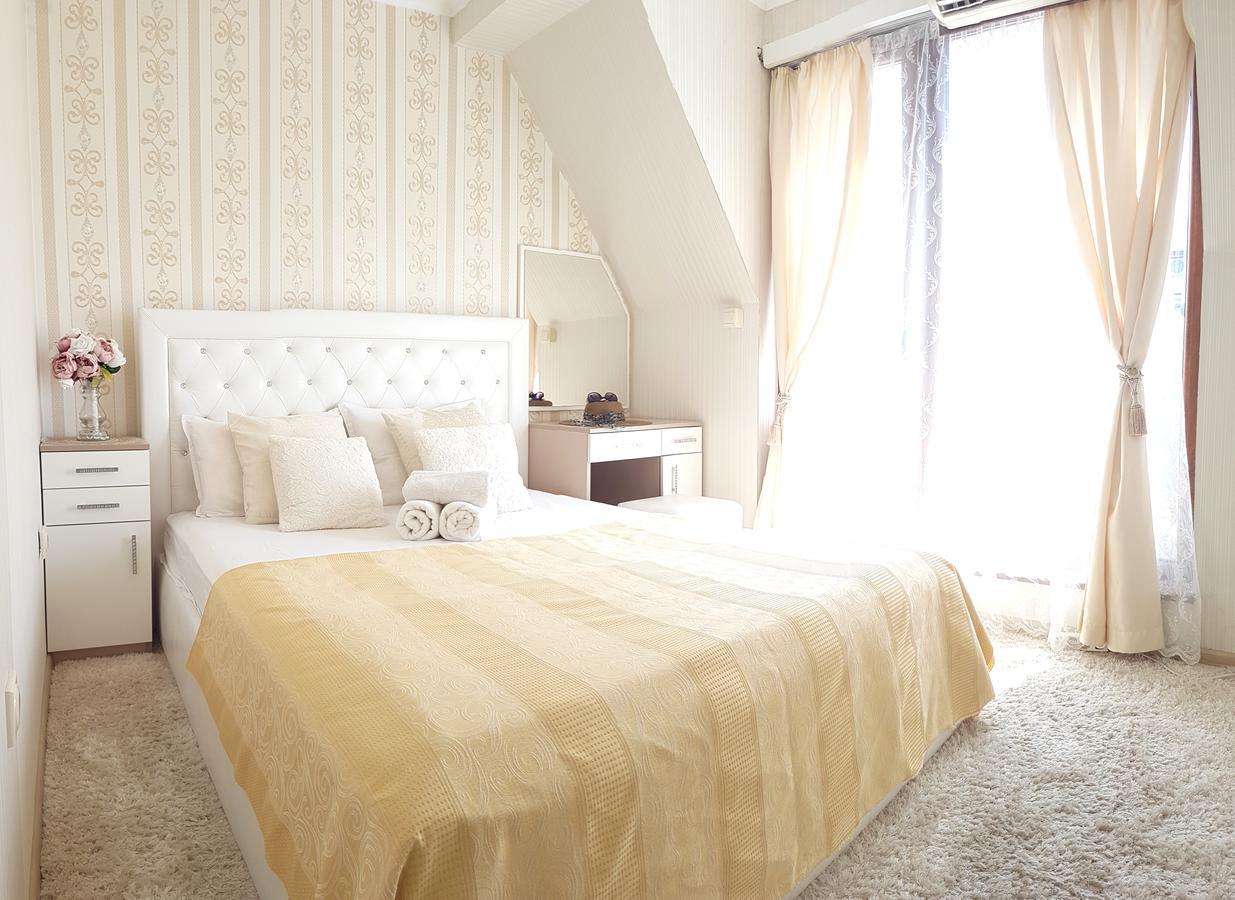 Guest House Saint Apostol เนเซบาร์ ภายนอก รูปภาพ